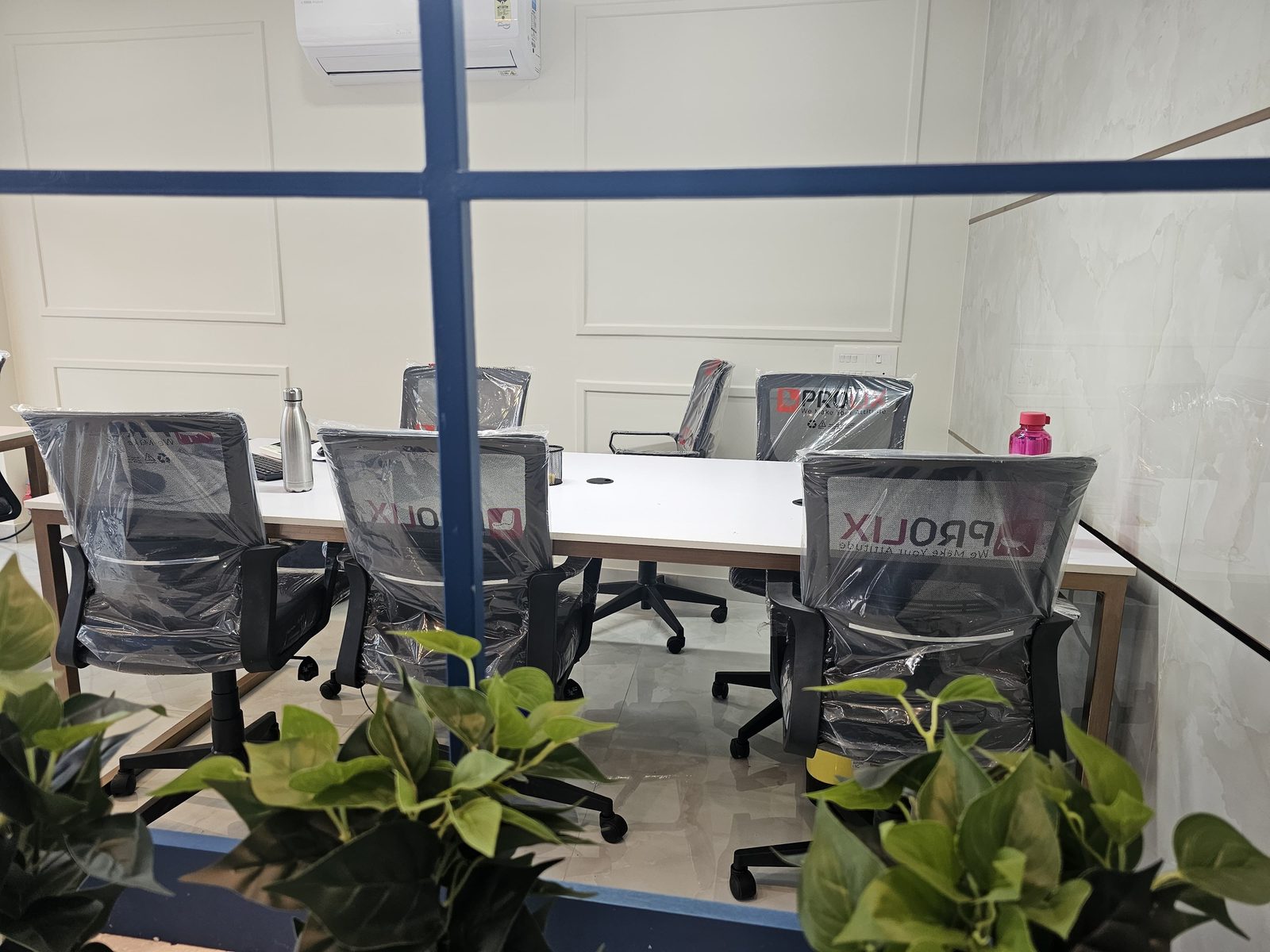 Private cabin at Loginhub Coworks, Kondotty